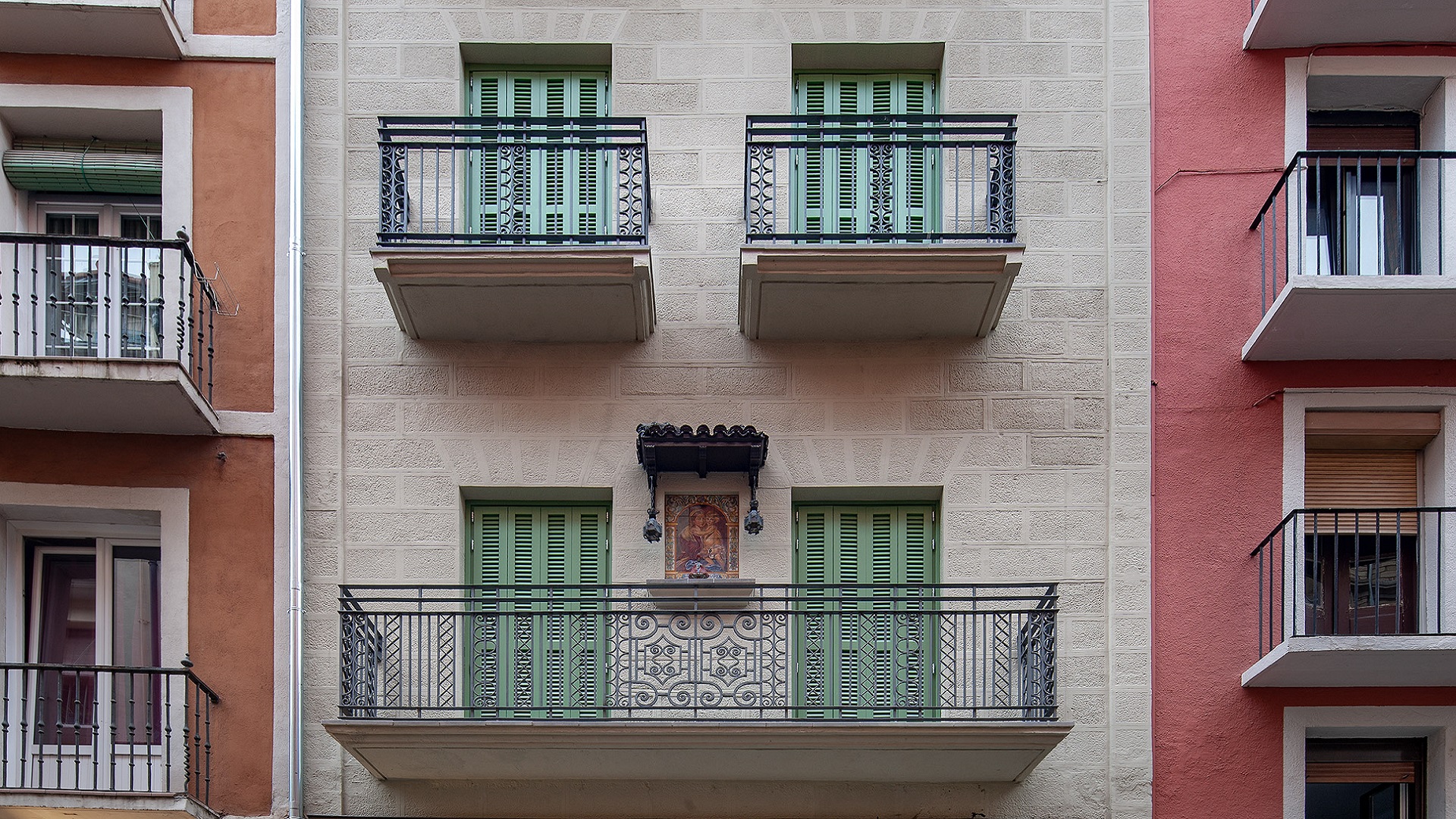 CM53-rehabilitación bloque viviendas en Pamplona